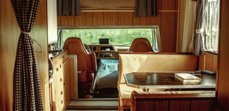 Podcast. E02 – La invasión de las tijeretas y la compra de “Gazpacho”, la autocaravana roja